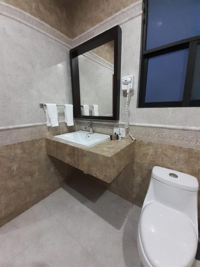 Hotel Candelero Yuriria ภายนอก รูปภาพ